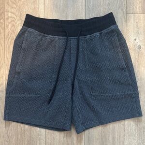 Lululemon 5in Shorts
